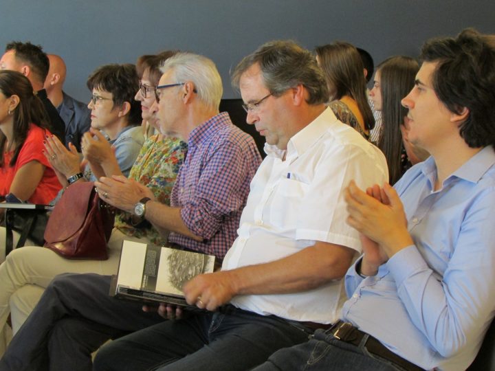 apresentao luis de matos 29 Custom